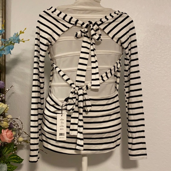 Rampage Black & White Stripe Rayon Open Back Top - Picture 3 of 6